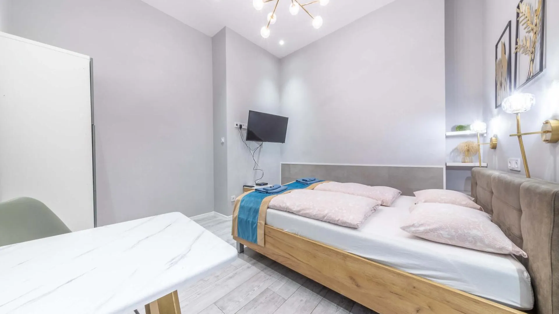 Js Modern Downtown Studios-Self Check-In Budapešť